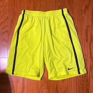 Nike Athletic/Basketball Shorts Men’s Size M